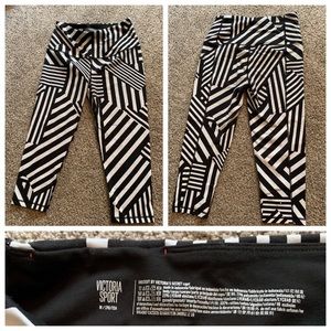 Victoria’s Secret Medium work out pants